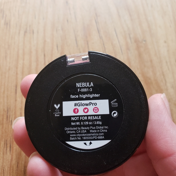 COPY - 3/$5 City Color Glow Pro Iridescent Highli… - Picture 3 of 3